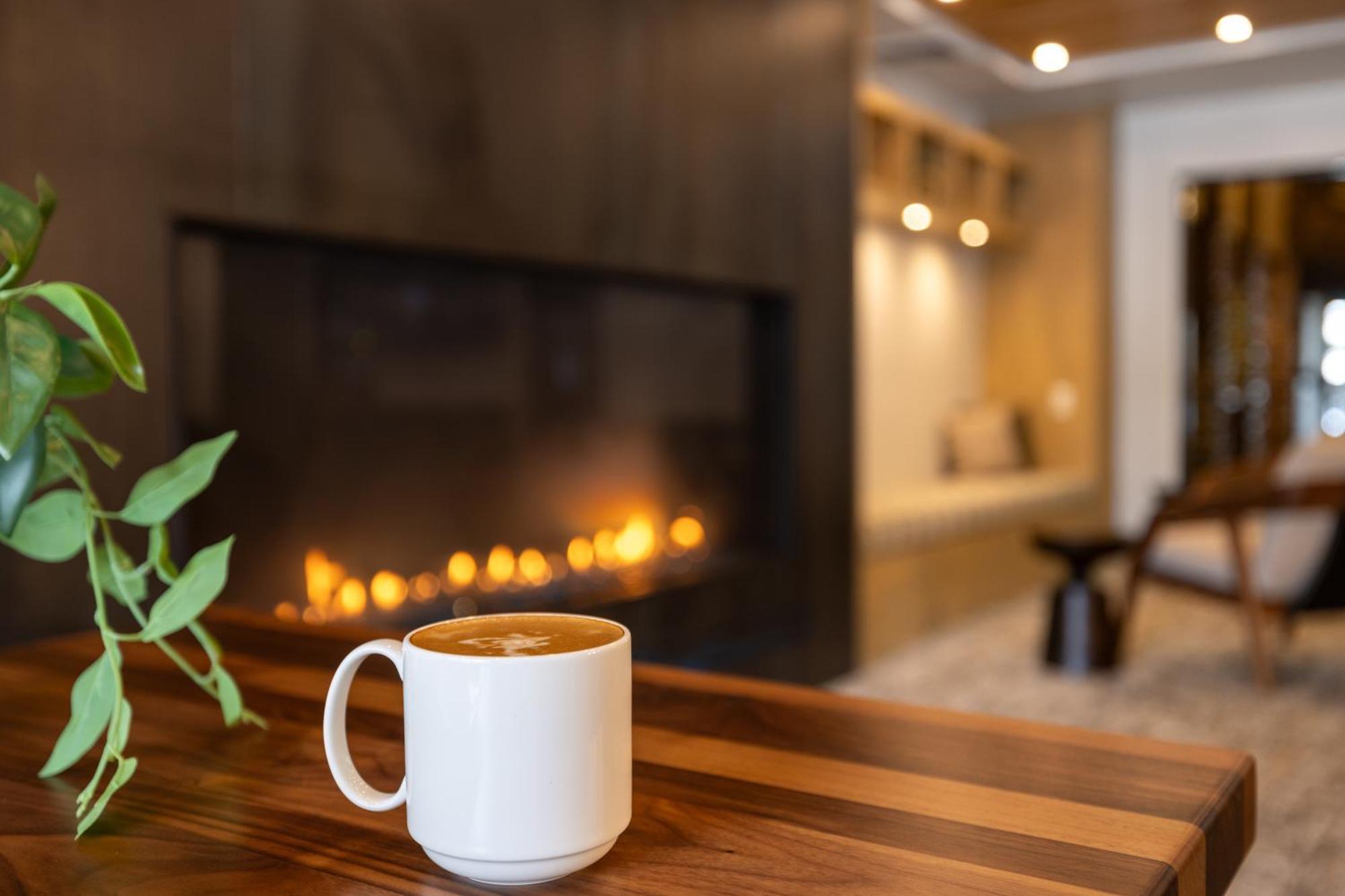 The Evergreen Hotel ماكول المظهر الخارجي الصورة